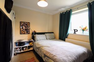 Bedroom- click for photo gallery